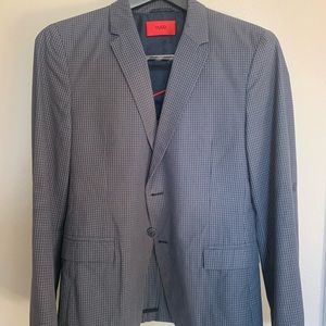Slim fit HUGO checkered suit!